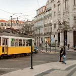Luxurious 4br In Lisbon, Sleeps 10 *