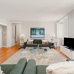 Luxurious 4br In Lisbon, Sleeps 10 Lisboa