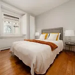 Luxurious 4br In Lisbon, Sleeps 10 *