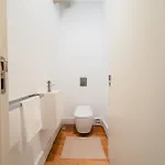 Luxurious 4br In Lisbon, Sleeps 10 * Lissabon