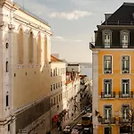 Luxurious 4br In Lisbon, Sleeps 10 Appartement Lissabon