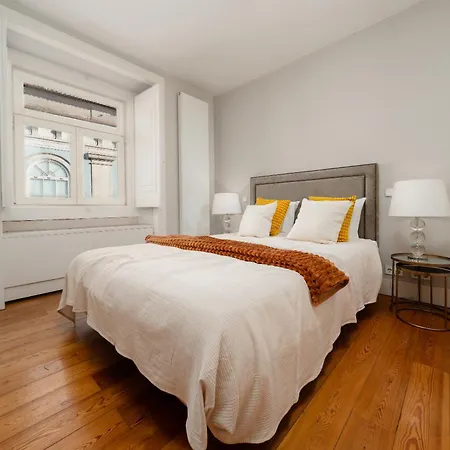 Luxurious 4br In Lisbon, Sleeps 10 *