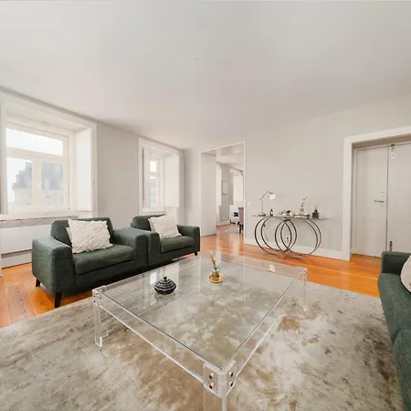 Luxurious 4br In Lisbon, Sleeps 10 *
