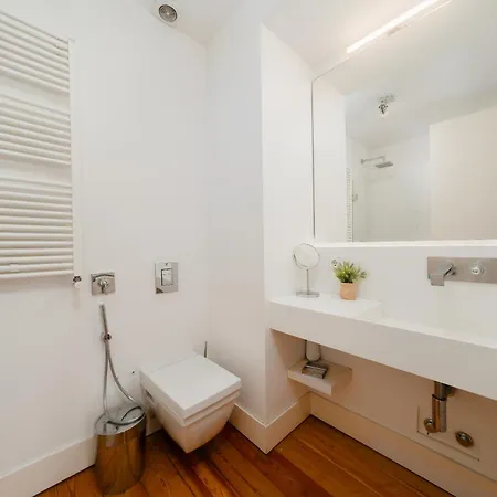 Luxurious 4br In Lisbon, Sleeps 10 *