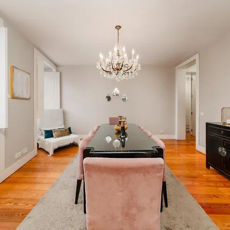 Luxurious 4br In Lisbon, Sleeps 10 Apartment Lisbon