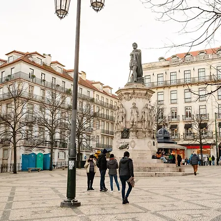Luxurious 4br In Lisbon, Sleeps 10 Apartment *